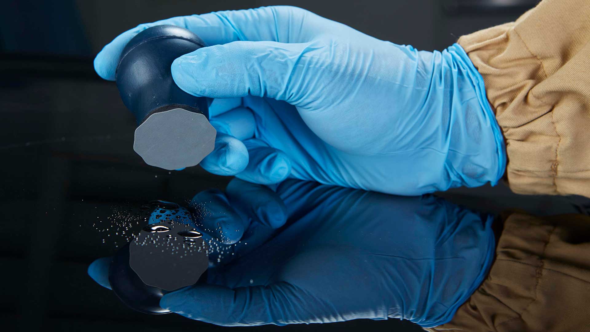 Indasa Schleifklotz für selbstklebende Schleifblüten 36mm